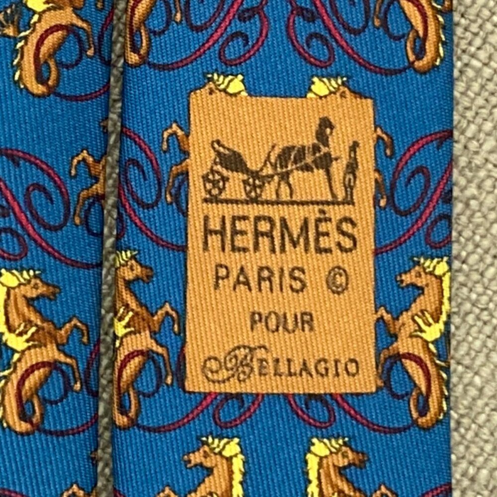 RARE HERMES TIE ~ BRIGHT BLUE w FUN SEAHORSES MADE FOR BELLAGIO BOUTIQUE XL